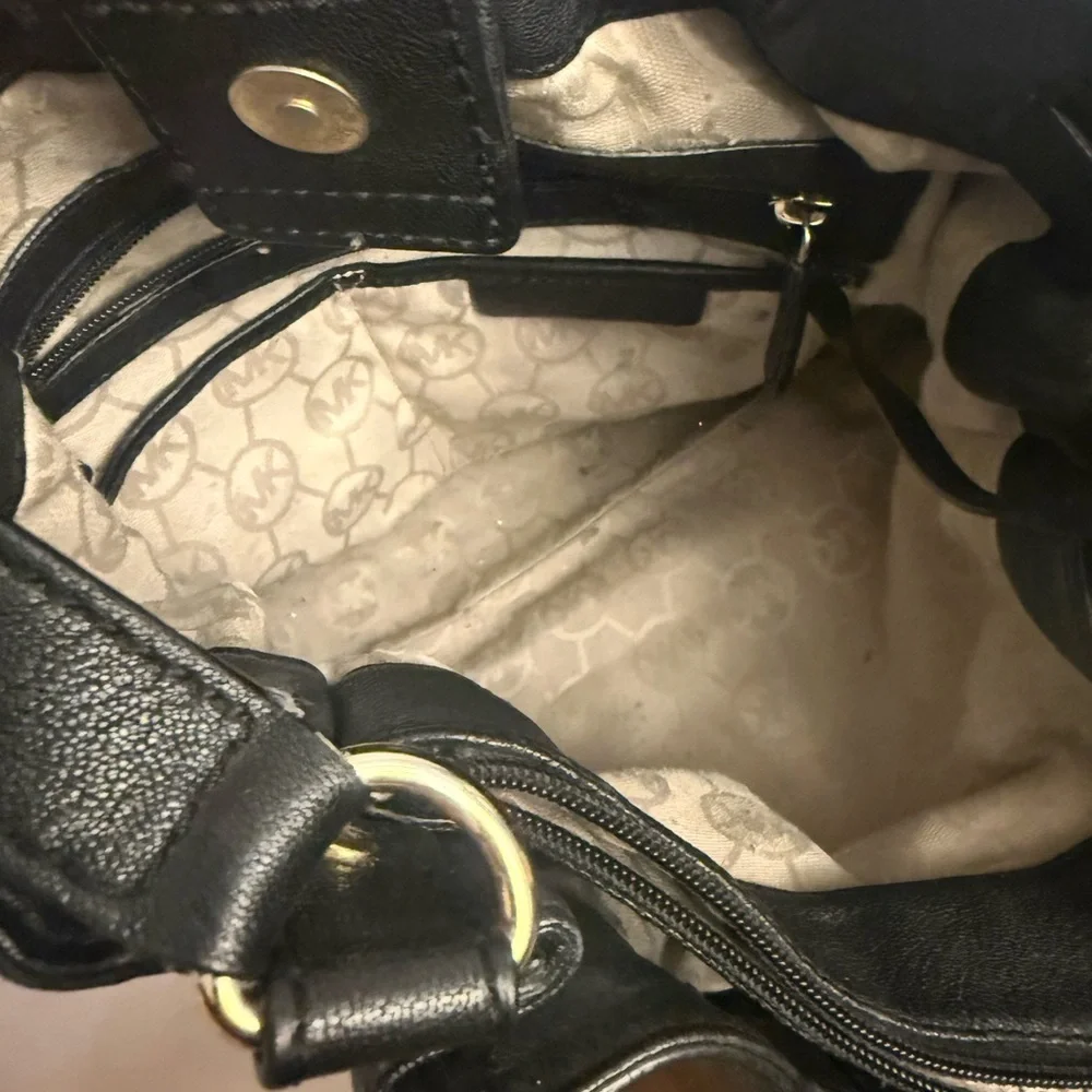 Michael Kors Black Leather Hobo Shoulder Bag | Gold Hardware | MK Logo